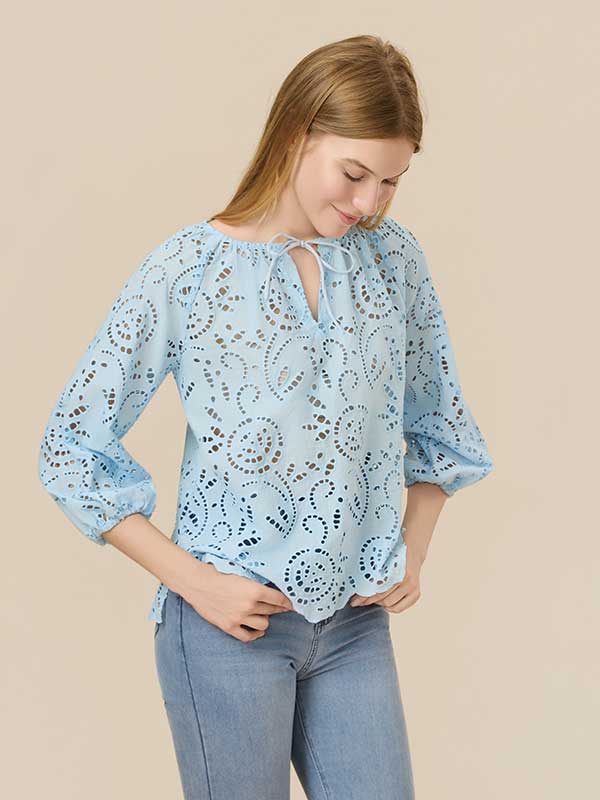 Hollow Out Asymmetric Hem Blouse