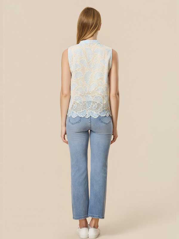 Scalloped Hem Floral Blouse